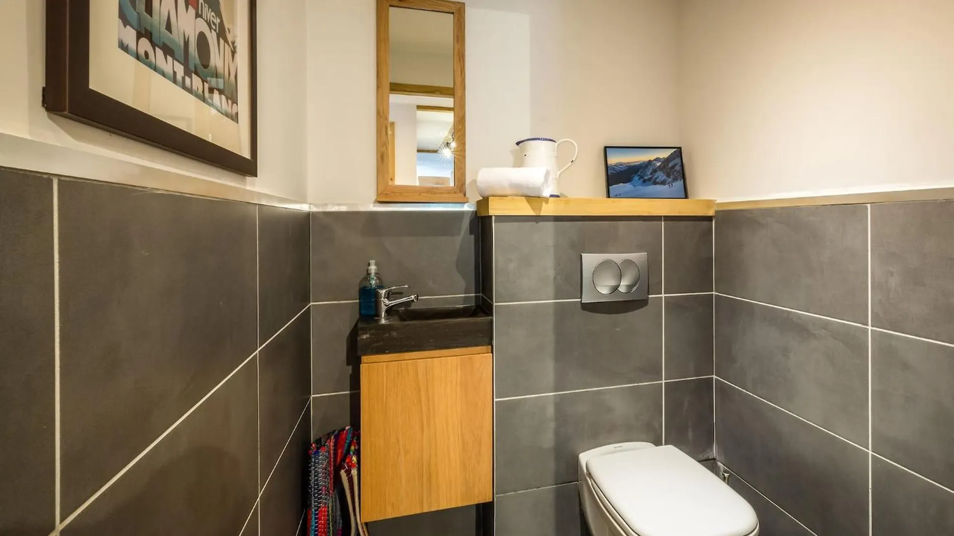 Apartment Delys - Renovated - Beside Park - Climbing Wall - Hikes - Mont-Blanc Views Les Houches France