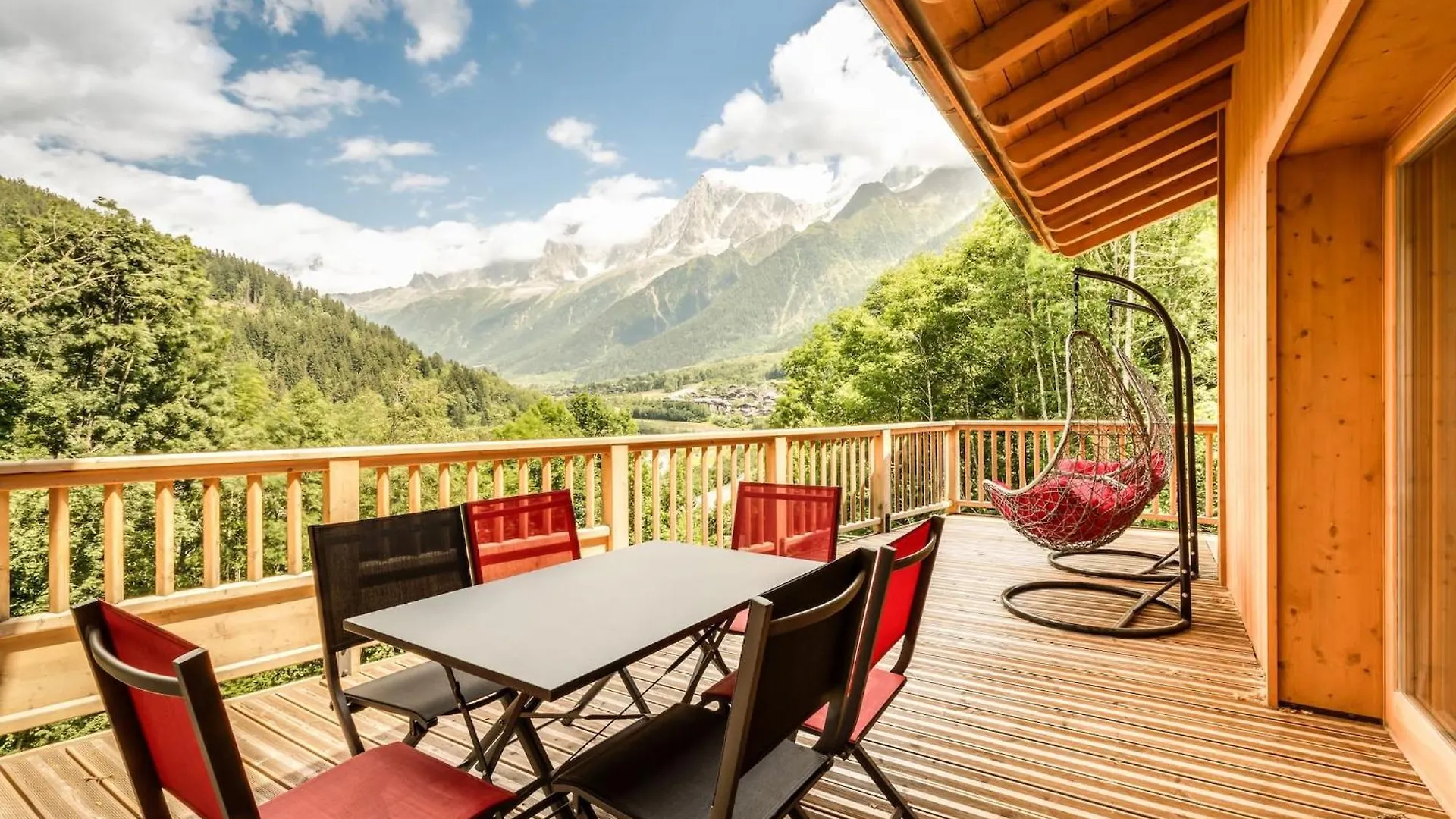 Apartment Delys - Renovated - Beside Park - Climbing Wall - Hikes - Mont-Blanc Views Les Houches